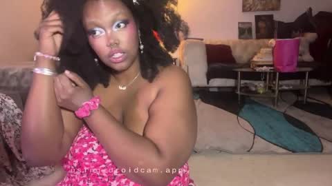 Snapshot of juicy_janet chatting on May 2026 08:32:01 AM juicy_janet online show from May 2026 08:32:01 AM