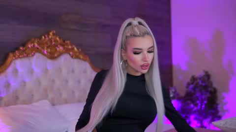 Jessye online show from September 2025 07:46:01 PM