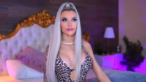 Jessye online show from December 2025 08:50:02 PM