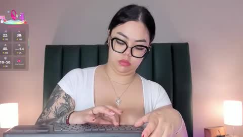 Juicy online show from February 2026 11:04:02 AM