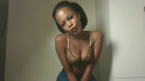 Juicey lovely online show from March 2026 05:24:01 AM