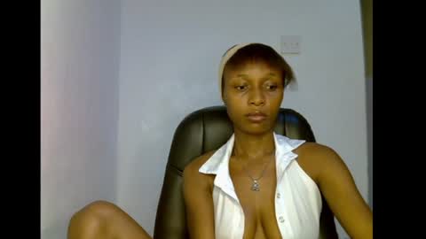 Snapshot of juicy_pinkpussy564197 chatting on July 2026 08:39:02 AM olivia online show from July 2026 08:39:02 AM