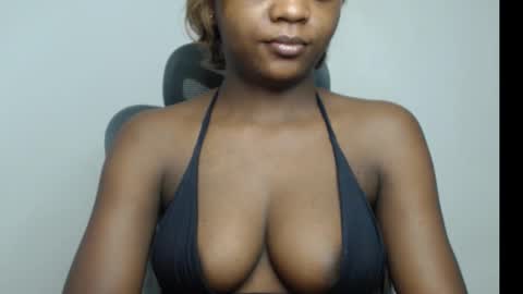 Snapshot of juicy_plumx chatting on December 2025 07:29:02 PM Wet Baddie online show from December 2025 07:29:02 PM