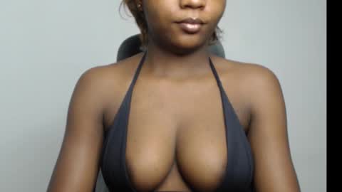 Snapshot of juicy_plumx chatting on December 2025 10:32:02 AM Wet Baddie online show from December 2025 10:32:02 AM