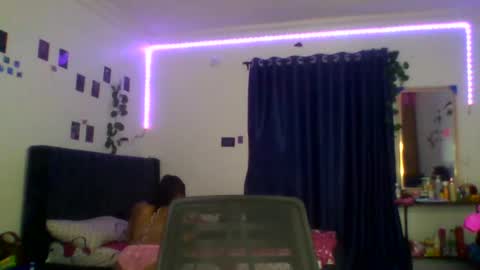 Emily online show from February 2026 06:40:02 AM