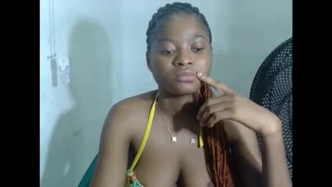 juicynpinkx online show from March 2026 11:19:02 PM