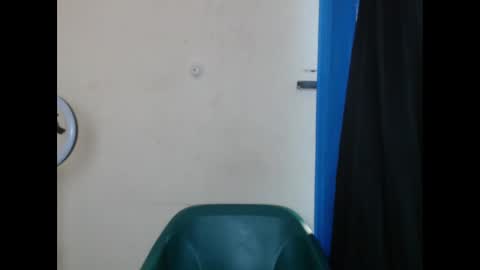 Snapshot of juicynwetx chatting on February 2025 10:15:02 AM juicynwetx online show from February 2025 10:15:02 AM