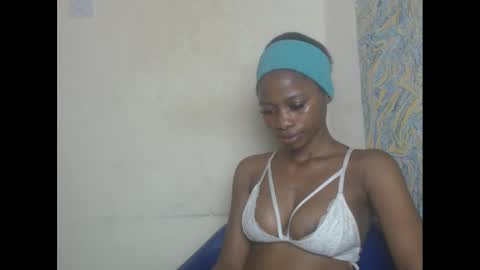 juicypiexx online show from February 2025 07:27:02 PM