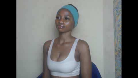 juicypiexx online show from February 2025 08:05:01 PM