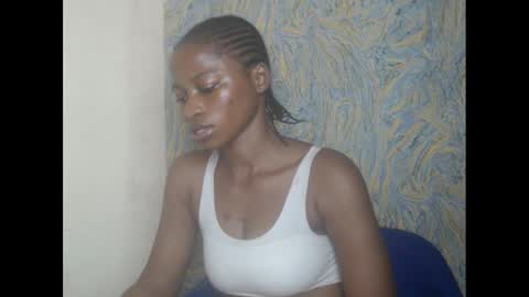 juicypiexx online show from February 2025 08:25:01 PM