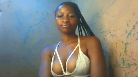juicypiexx online show from October 2025 02:49:01 PM
