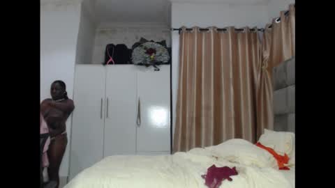 juicyxxxboobs online show from November 2025 12:09:01 AM