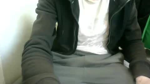 juju78juju online show from February 2025 01:32:01 PM