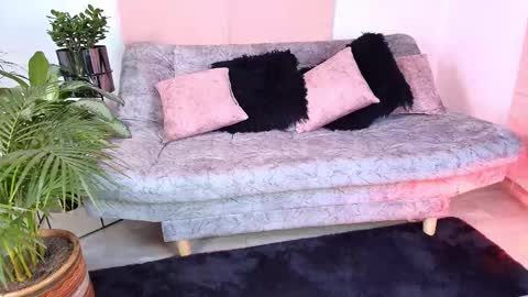 Jules and Gia online show from January 2026 04:12:01 PM