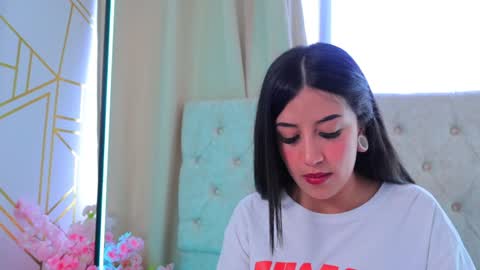 Snapshot of julescornett chatting on January 2025 08:26:01 PM Julees online show from January 2025 08:26:01 PM