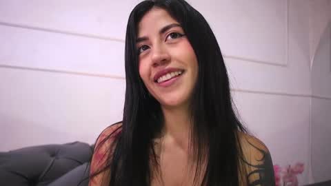 Julees online show from April 2026 09:39:33 PM