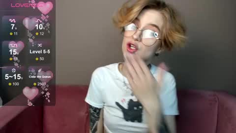 Snapshot of julescrown chatting on February 2025 01:05:01 AM Jules online show from February 2025 01:05:01 AM