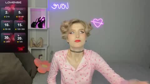 Snapshot of julescrown chatting on October 2025 12:42:02 AM Jules online show from October 2025 12:42:02 AM