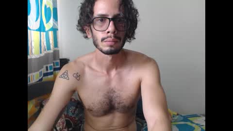 Julfigo online show from November 2025 07:13:02 PM