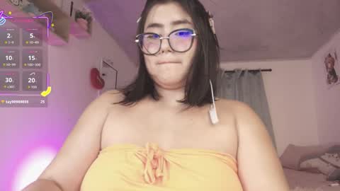 Juliana online show from November 2025 11:18:01 PM