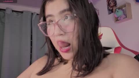 Juliana online show from December 2025 04:32:01 AM