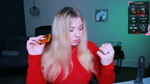 juli kisss online show from January 2025 08:00:02 PM