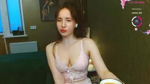 Julia online show from May 2026 08:52:02 AM