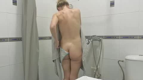 Snapshot of julia_giulia chatting on November 2025 03:32:02 AM julia_giulia online show from November 2025 03:32:02 AM