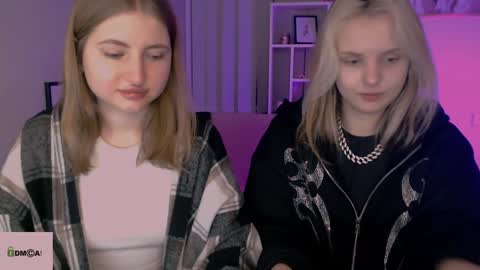 Julia  online show from January 2025 08:33:02 PM