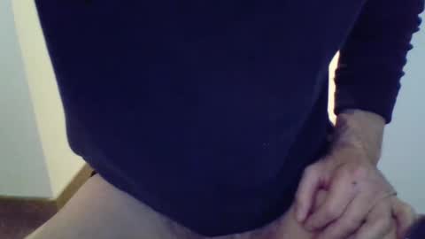 Snapshot of julian6446 chatting on January 2025 03:04:02 PM julian6446 online show from January 2025 03:04:02 PM