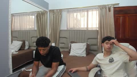 Snapshot of julian_billy chatting on February 2025 02:43:01 PM julian billy online show from February 2025 02:43:01 PM