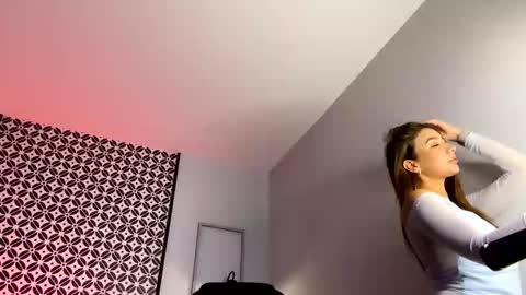 JULIAN KNOX online show from March 2026 05:25:01 AM