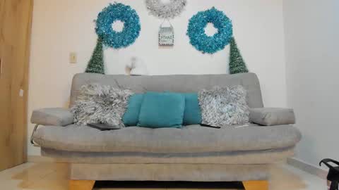 julian_wallace online show from January 2025 11:13:01 PM