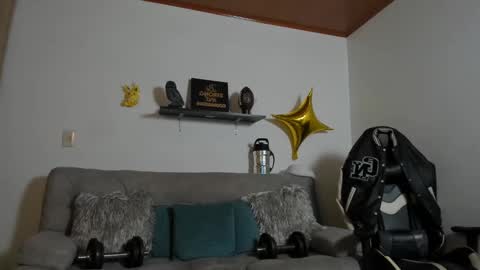 julian_wallace online show from October 2025 05:18:01 AM