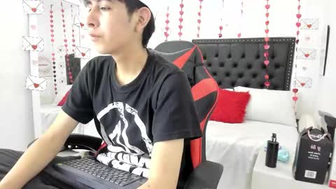 Julian online show from February 2026 09:14:02 PM