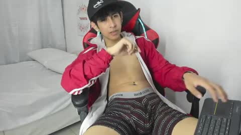 Julian online show from March 2026 07:36:02 PM