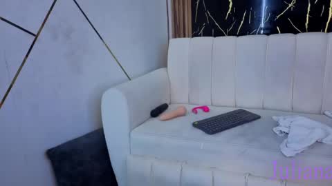 Snapshot of juliana11_pm chatting on April 2026 05:41:02 PM JULIANA AND CHRIS online show from April 2026 05:41:02 PM