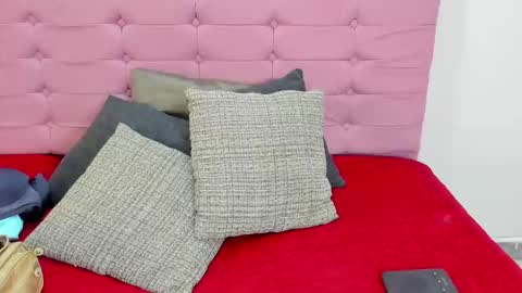 Snapshot of juliana_ls chatting on November 2025 01:10:02 PM Juliana online show from November 2025 01:10:02 PM