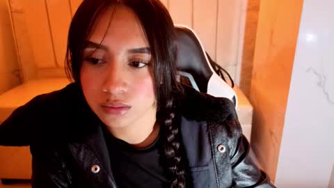 Online 2200 to 600 online show from December 2025 02:39:01 AM