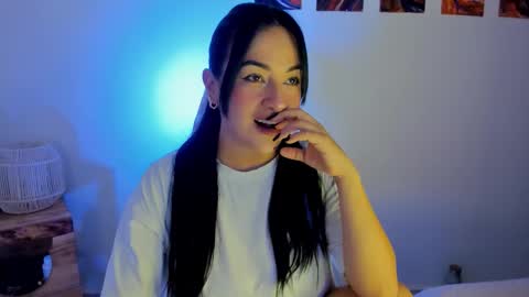 Ana Maria online show from October 2025 09:57:01 PM