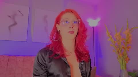 Juliana online show from November 2025 04:12:02 AM