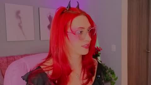 Juliana online show from March 2026 05:07:02 PM