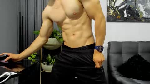 Snapshot of juliansexxx16 chatting on February 2025 11:33:02 PM Julian online show from February 2025 11:33:02 PM