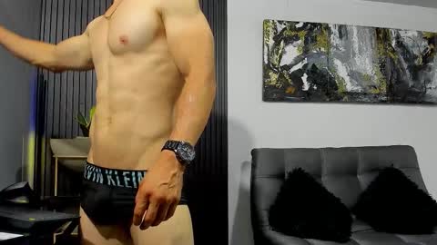 Snapshot of juliansexxx16 chatting on November 2025 12:32:02 AM Julian online show from November 2025 12:32:02 AM