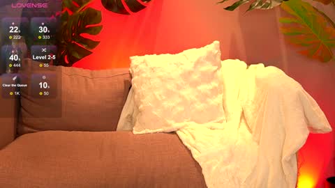 Snapshot of juliarichard chatting on February 2025 02:15:01 PM Julie online show from February 2025 02:15:01 PM