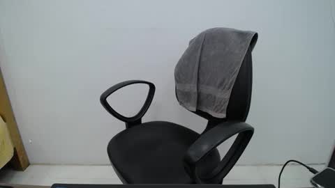 julie9x online show from February 2026 02:53:01 AM