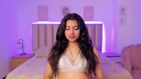 julie_devani online show from December 2025 10:28:01 PM