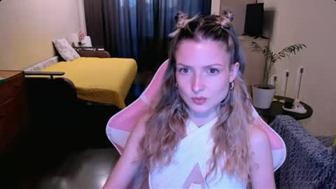 Julie online show from August 2026 03:25:01 PM