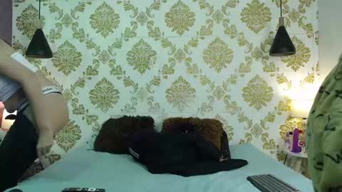 Julie and Tommy.  online show from January 2025 03:11:02 AM