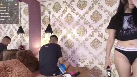 Julie and Tommy.  online show from January 2025 03:32:02 AM